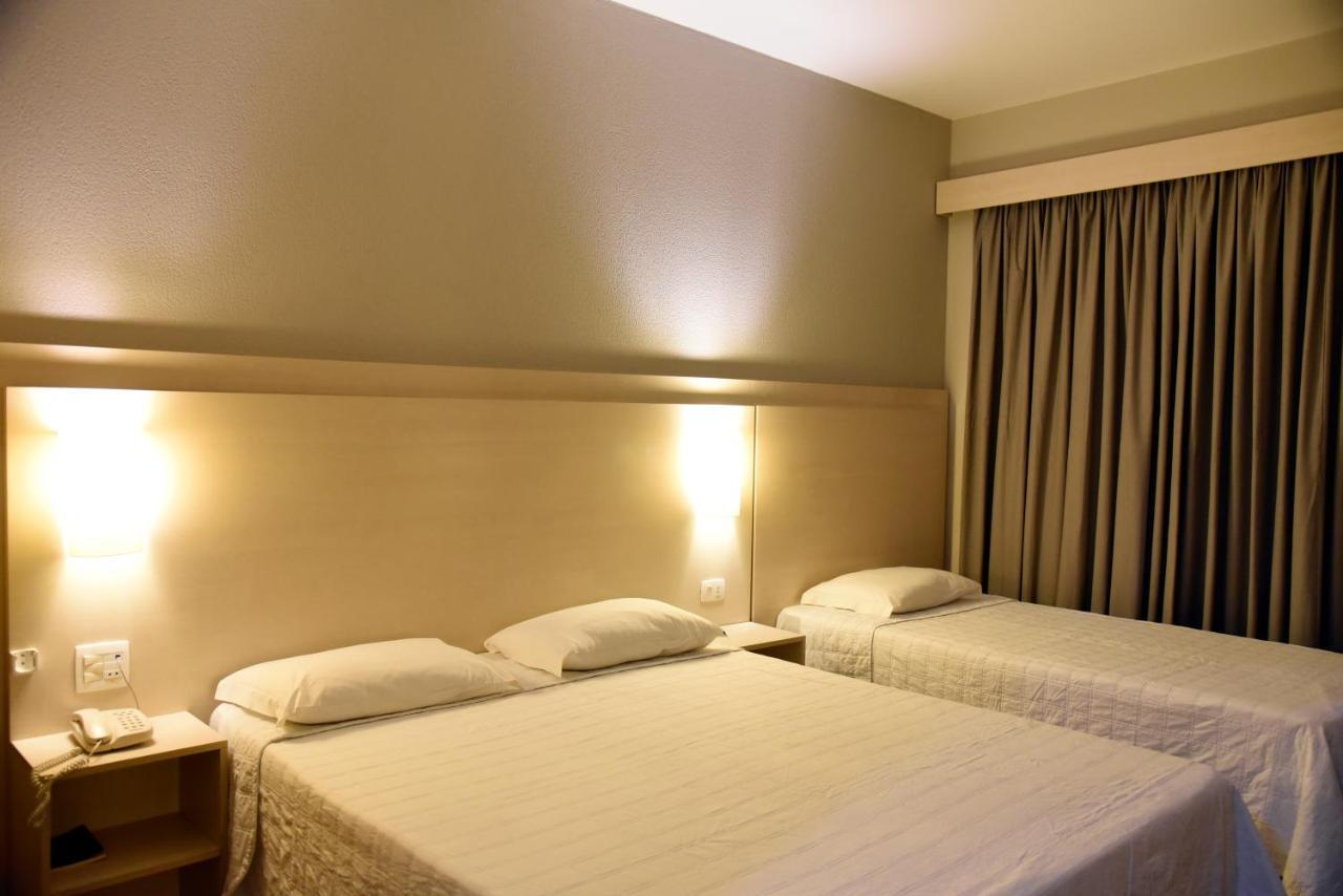 לונדרינה Golden Blue Hotel מראה חיצוני תמונה