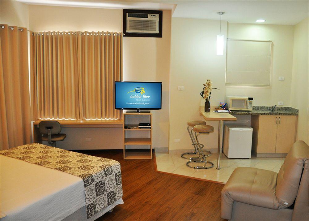 לונדרינה Golden Blue Hotel מראה חיצוני תמונה