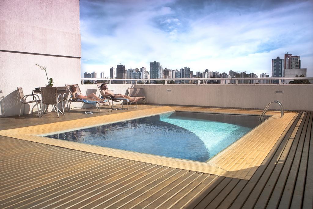 לונדרינה Golden Blue Hotel מראה חיצוני תמונה